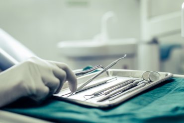 Cirugía para implantes con láser